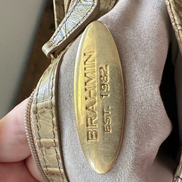 Brahmin toasted almond leather twist latch shoulder bag - Picture 10 of 15